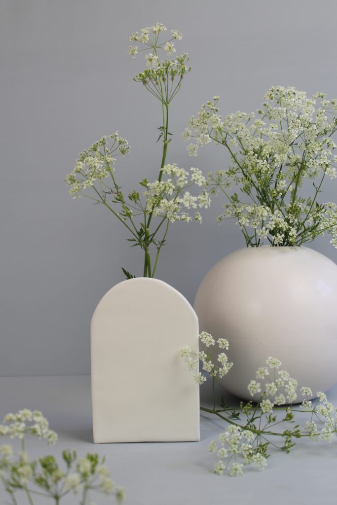 Blumen, Vasen,Weiss